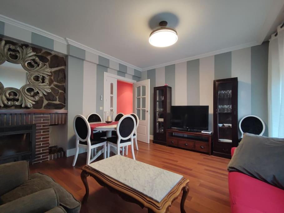 Casa Perulo Apartment Mombeltran Bagian luar foto