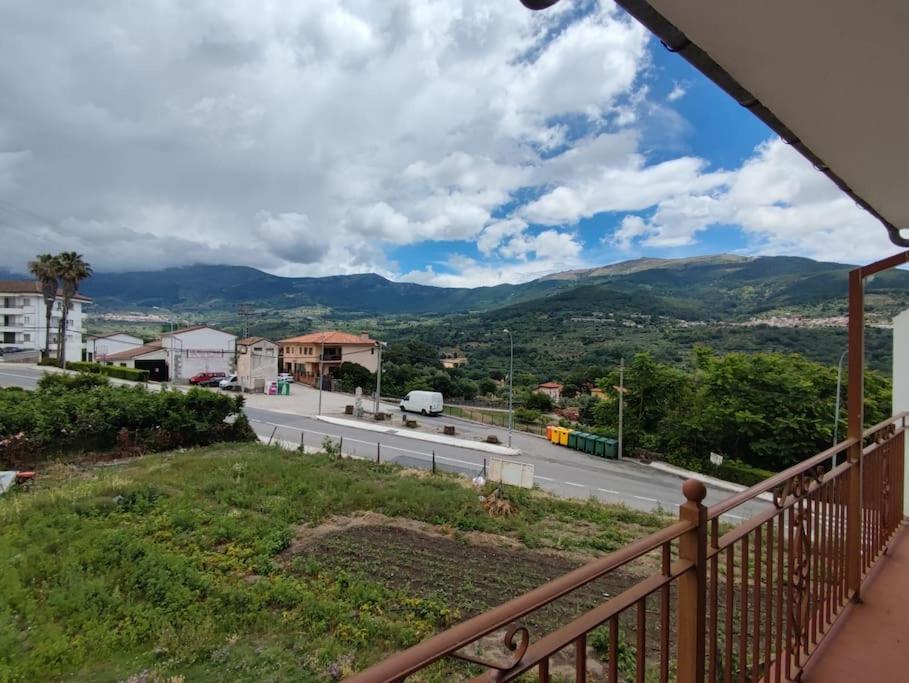 Casa Perulo Apartment Mombeltran Bagian luar foto